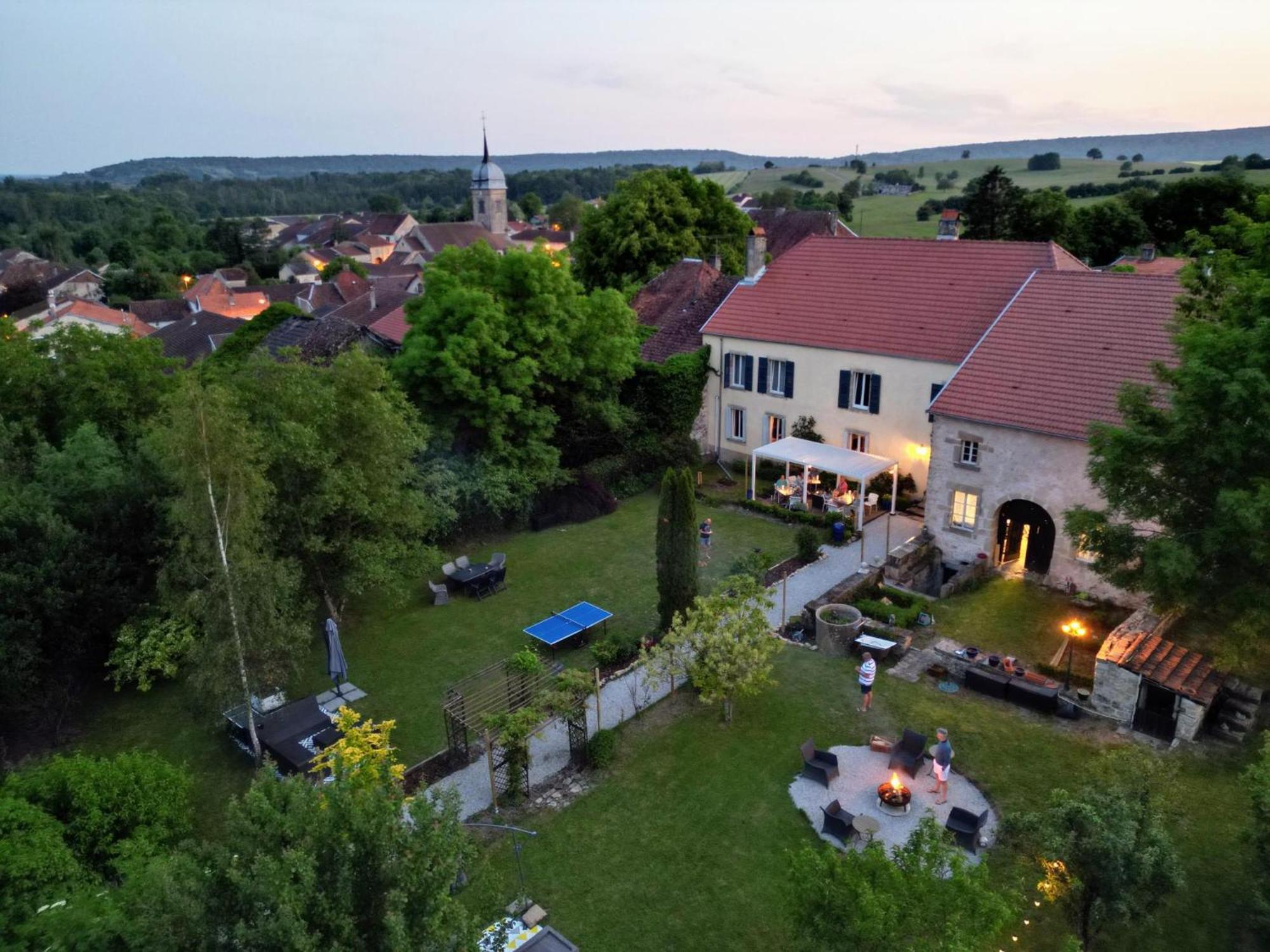 Maison Egalite Melay  Exteriör bild